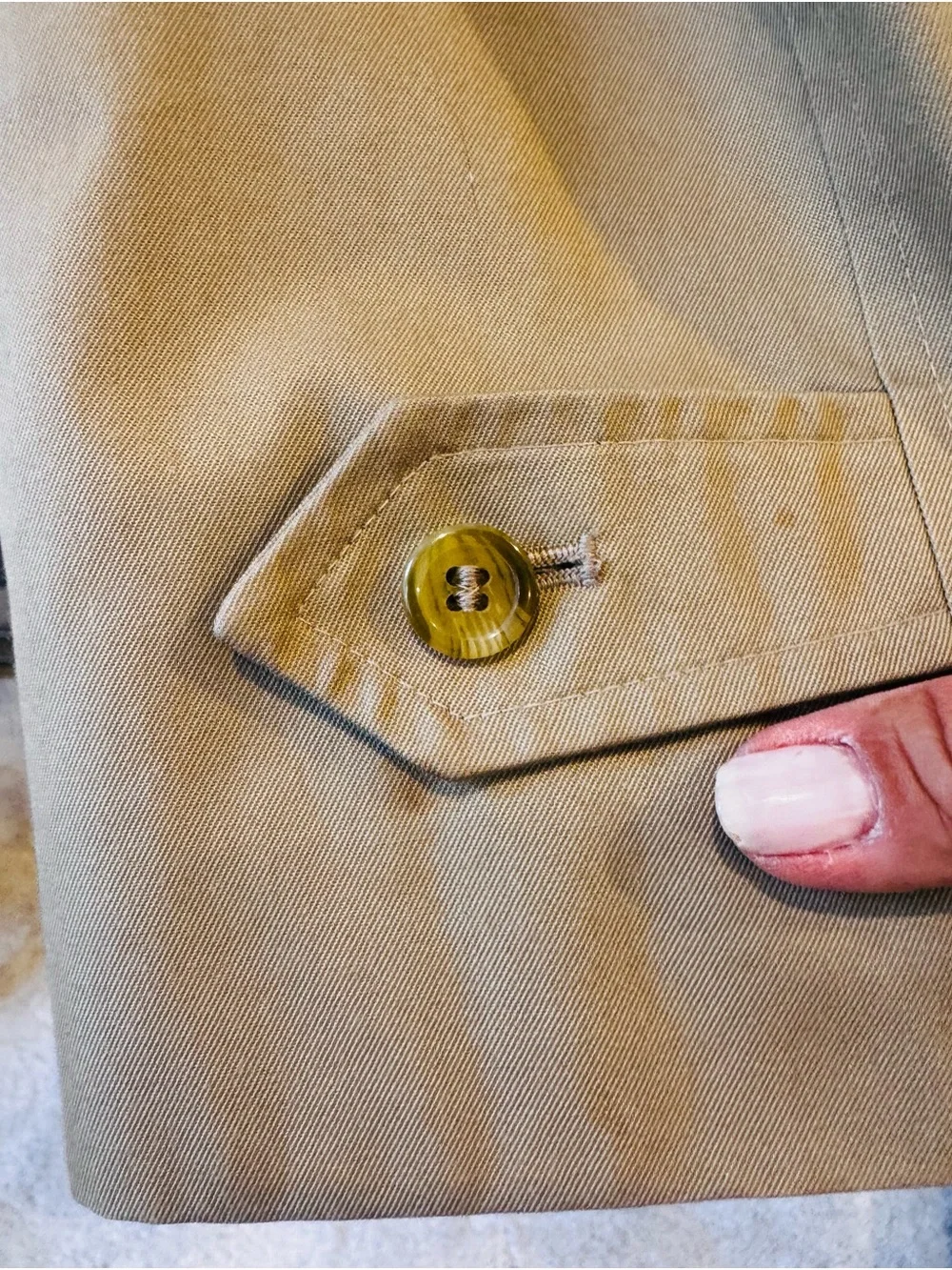 Burberry Beige Trench Coat with Signature Checked Lining - Picture 4 of 7